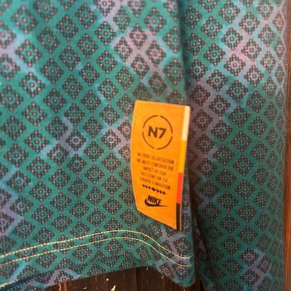 Women’s Nike N7 Long sleeve dri-fit Native American collab. Size M. - Picture 2 of 8